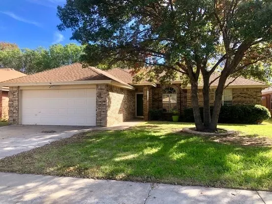 4 Bedroom House With New Flooring Apartment for rent in Lubbock, TX