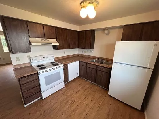 751 Elm Apartment for rent in Reedsport, OR