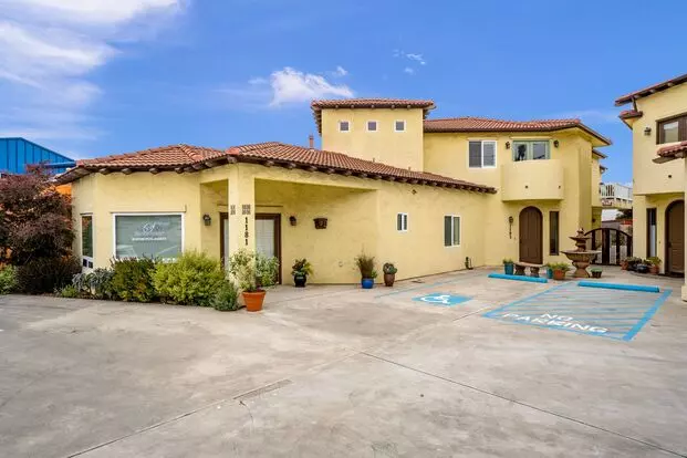 1181 Main St Apartment for rent in Morro Bay, CA
