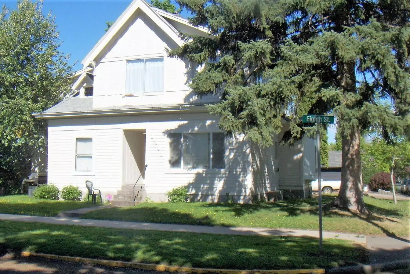 1201 8th St Apartment for rent in La Grande, OR
