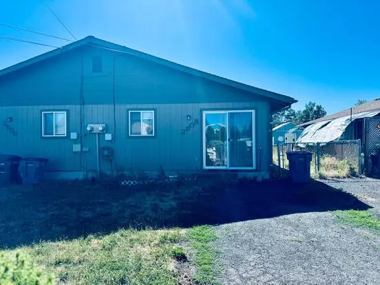 2906 & 2908 N Depot Apartment for rent in La Grande, OR