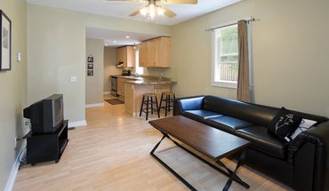 4 of 11 2327 Cole Ave Se Unit A House for rent in Minneapolis, MN
