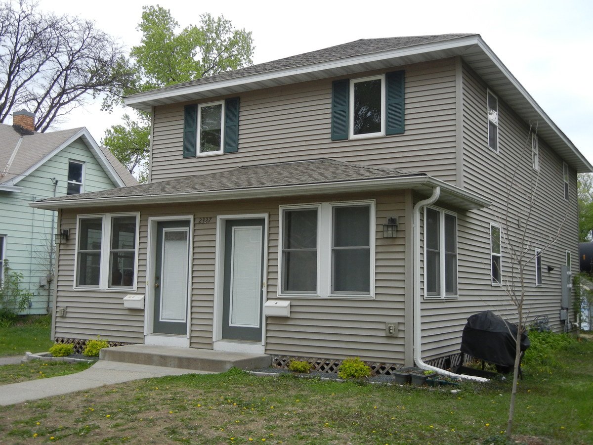 2327 Cole Ave Se Unit A House for rent in Minneapolis, MN