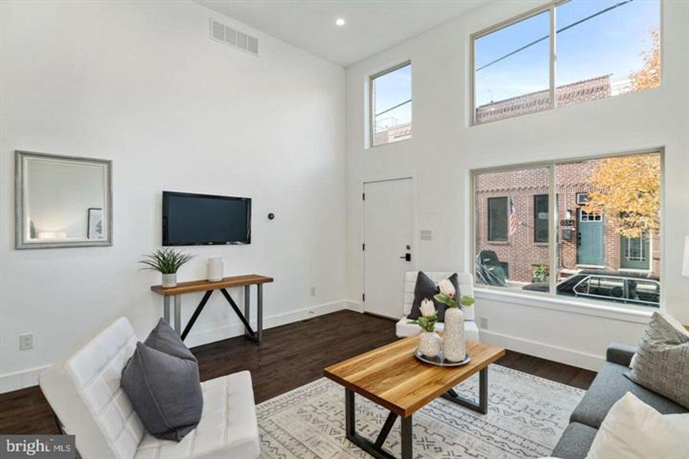 Image showcasing Luxury Townhome W Roofdeck, Private Gated... Apartments Philadelphia, PA