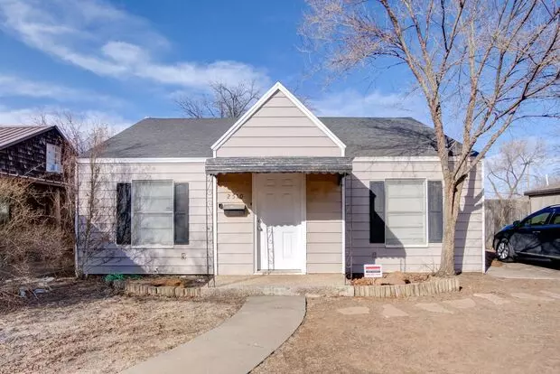 A Must See - Great College Property! Preleasing For September 2025! Apartment for rent in Lubbock, TX