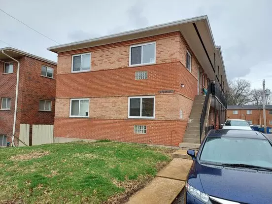 7210-7220 Southwest Ave Apartment for rent in Maplewood, MO