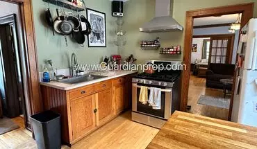 4 of 23 Northeast Spacious Upper Level Duplex, Hardwood Floors, Screened In Porch, 1 Parking Space Apartment for rent in Minneapolis, MN