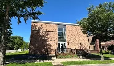 2 of 5 Lakes Area, Third Floor, Heat Paid, Video Walk Through, 0.5 Miles From Bde Maka Ska, 1 Month Free Apartment for rent in Minneapolis, MN