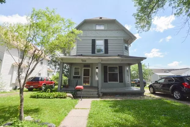 209 S Pearl St Apartment for rent in Albert Lea, MN