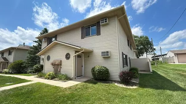 Now Available | 2 Bed, 1.5 Bath Townhome In Nw Rochester — Garage Included Apartment for rent in Rochester, MN