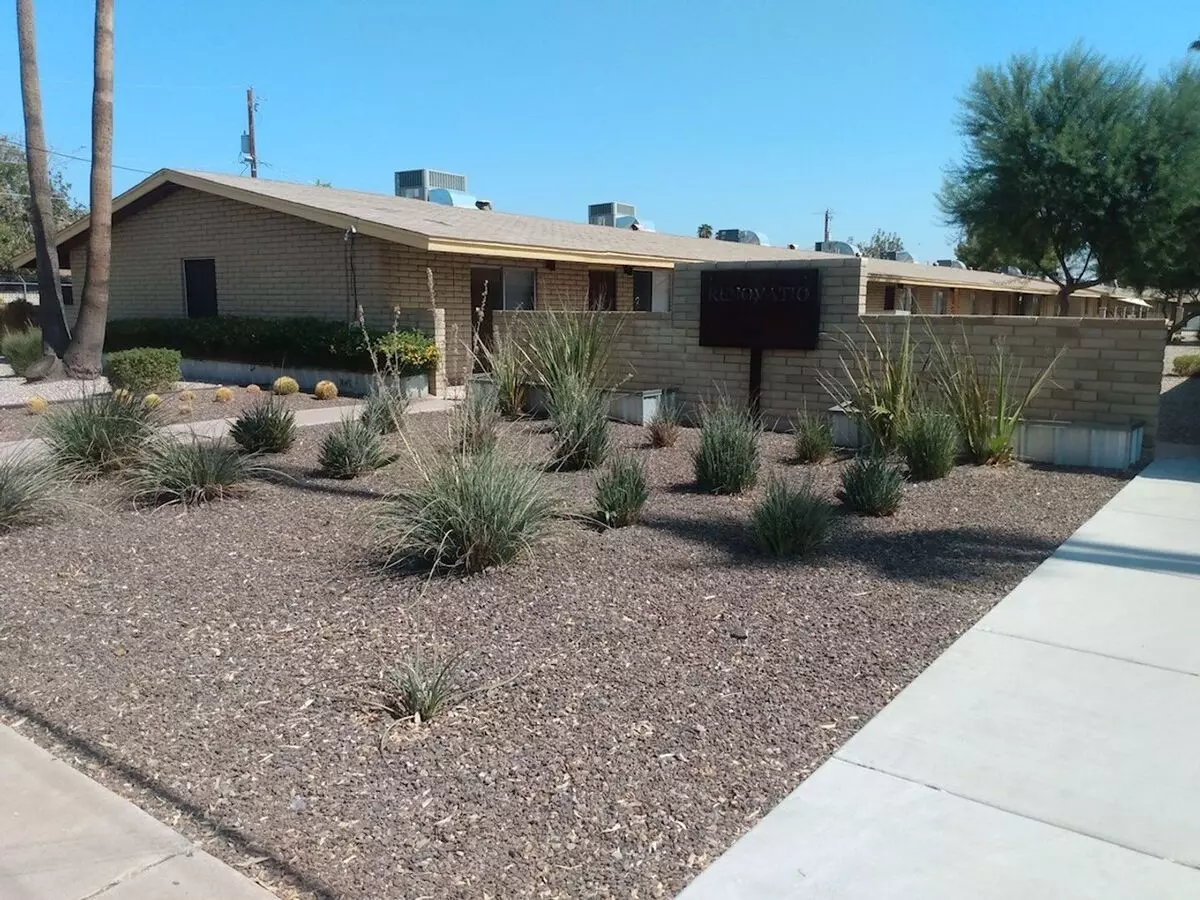 1 Month Free Rent 2 Bed 1 Bath With Private Patio Apartment for rent in Glendale, AZ