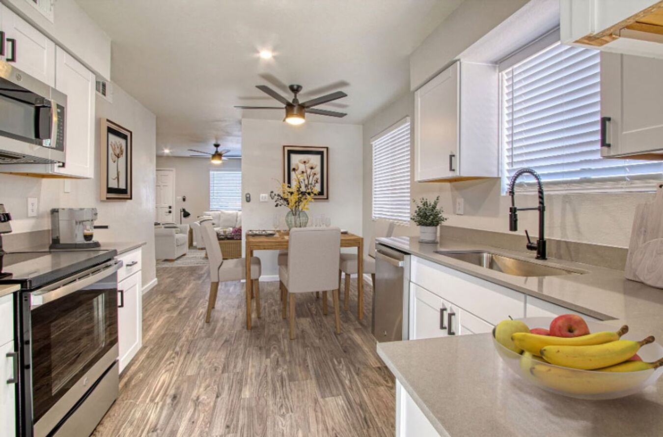 Reserve On Ray Apartments - 301-417 W Ray Rd Chandler, AZ