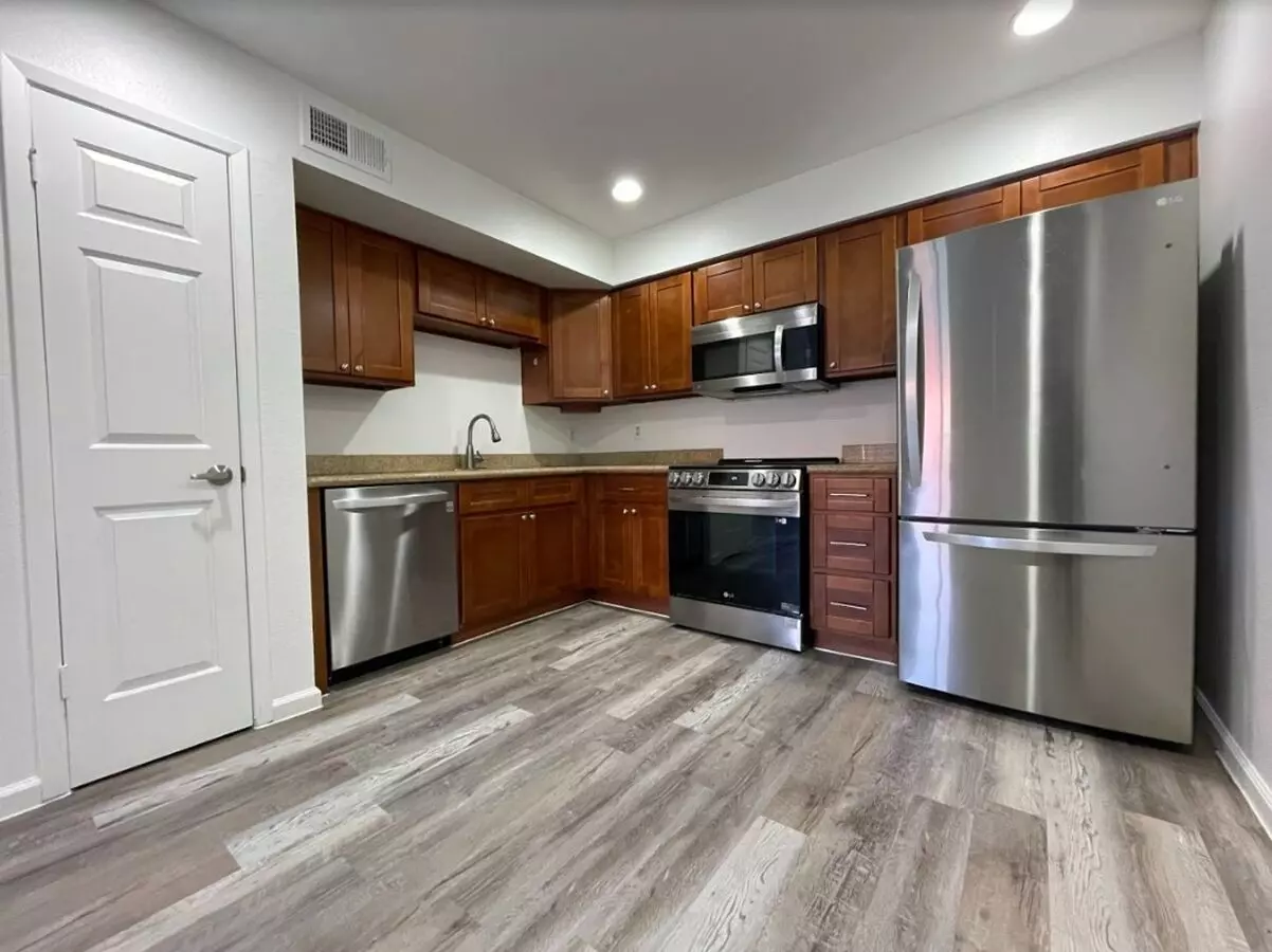 Beautiful Newly Remodeled Three Bedroom Two Bathroom Townhouse In Mesa Apartment for rent in Mesa, AZ