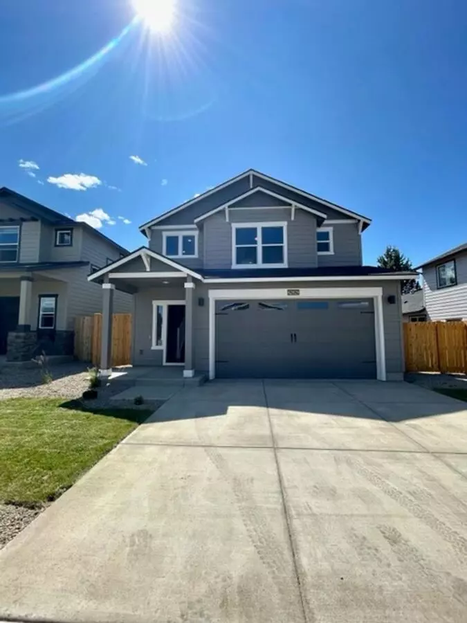 Stunning Newer Home In Ne Bend Neighborhood! House for rent in Bend, OR