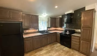 4 of 32 Gorgeous Home W/huge Shop In La Pine! House for rent in La Pine, OR