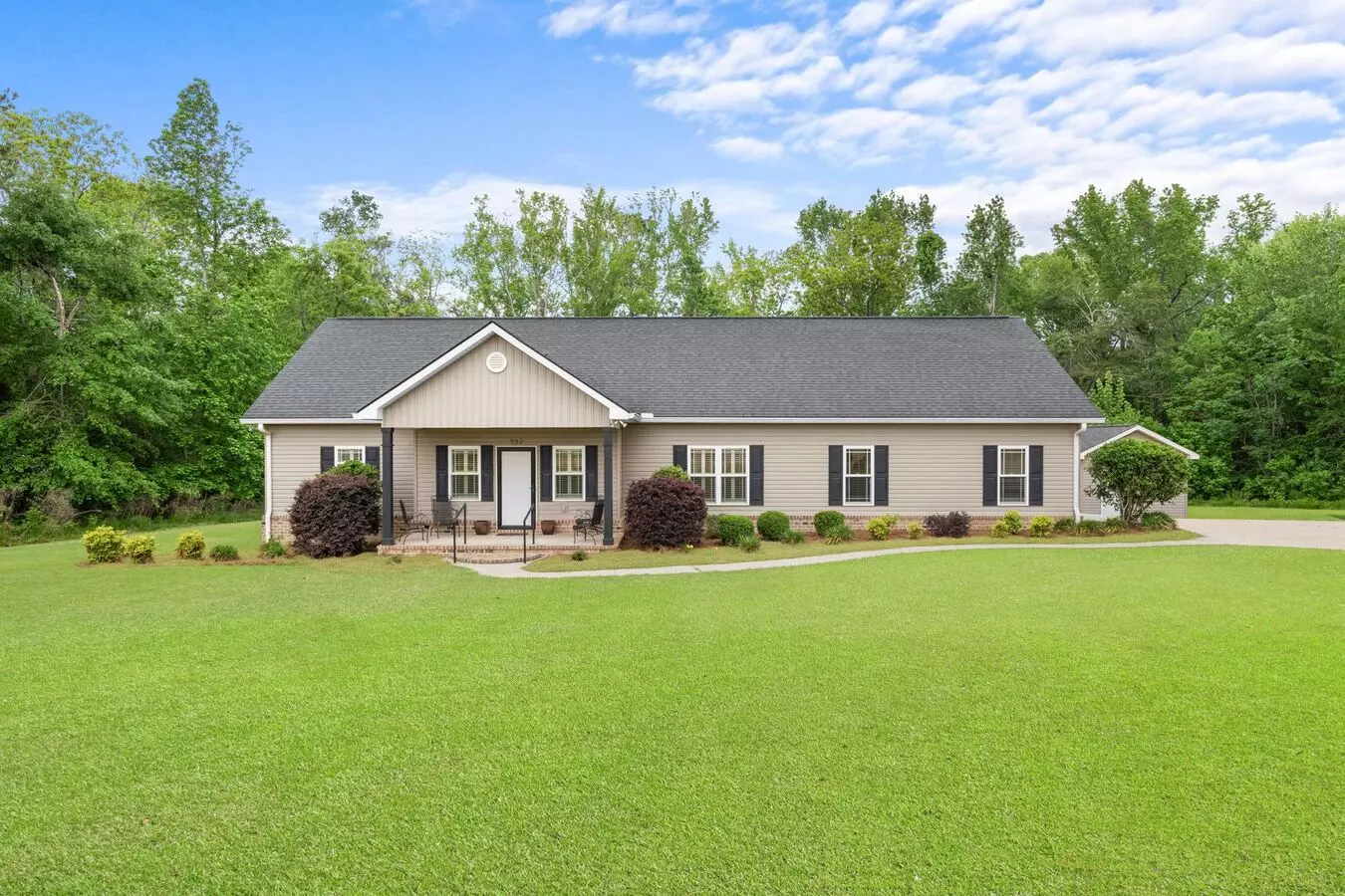 737 W Alderman Rd House for rent in Statesboro, GA
