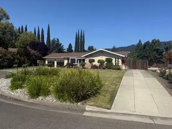 Massive 4-Bedroom home in Quiet Green Valley Neighborhood Apartment for rent in Fairfield, CA