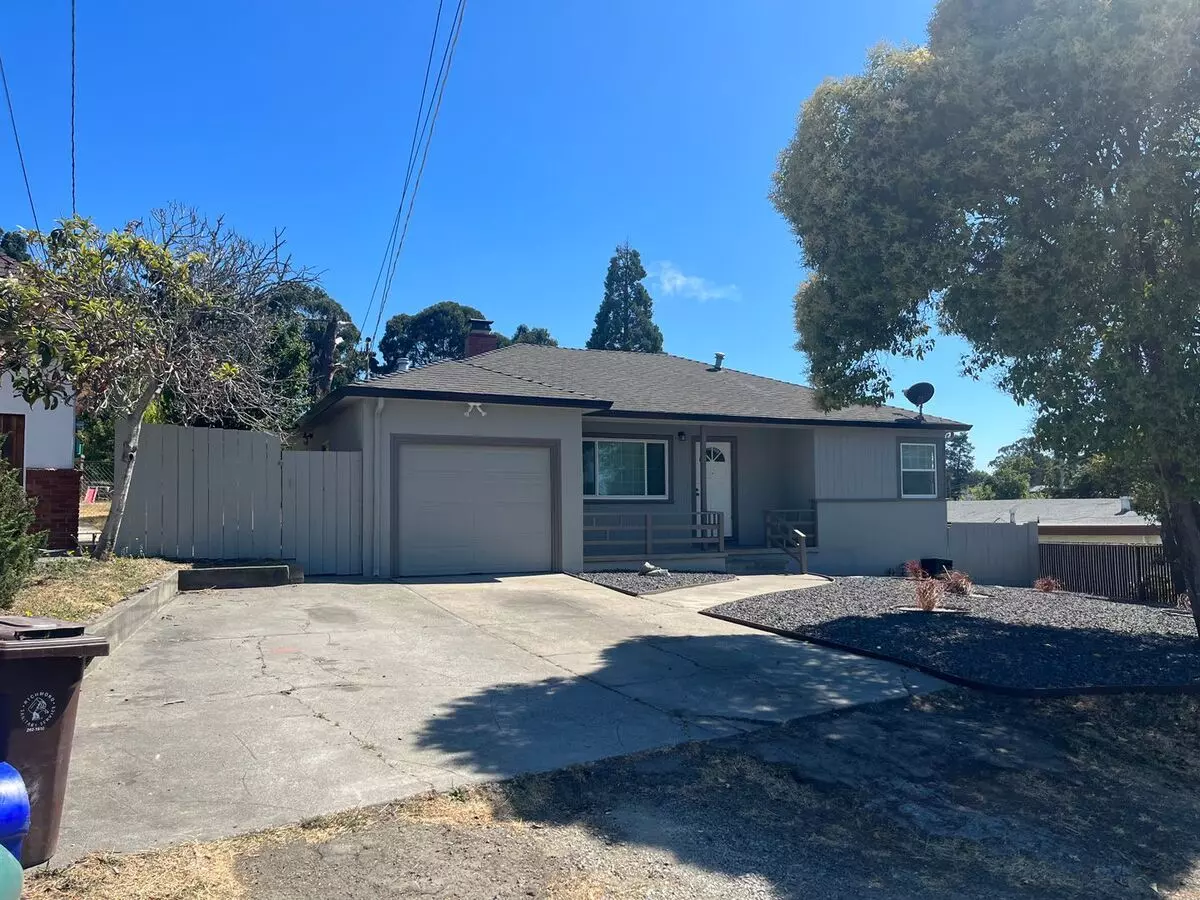 Renovated 2-Bedroom Home in El Sobrante with Massive Backyard House for rent in El Sobrante, CA