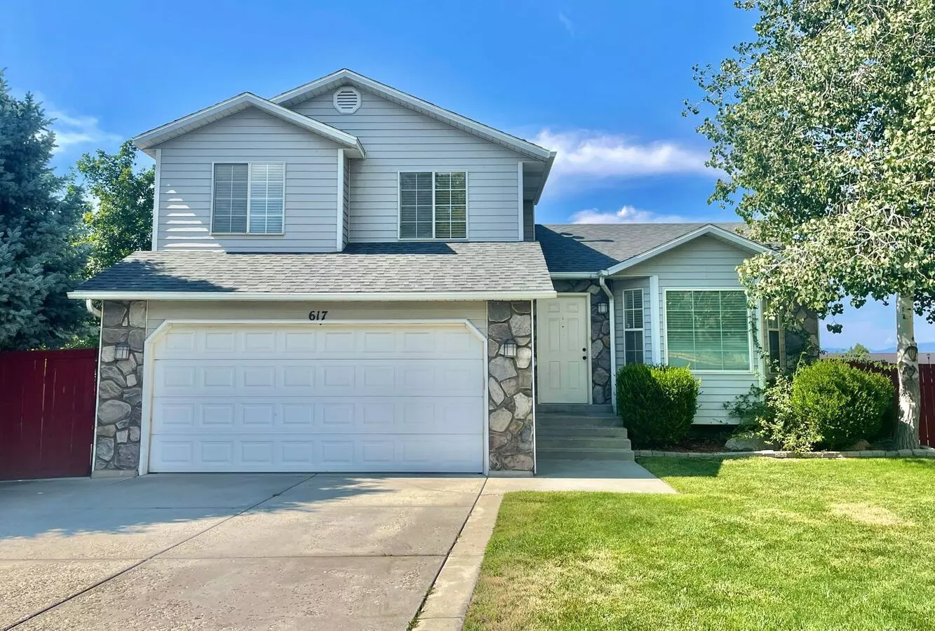 Lovely Sandy Home In Well Kept Neighborhood! House for rent in Sandy, UT