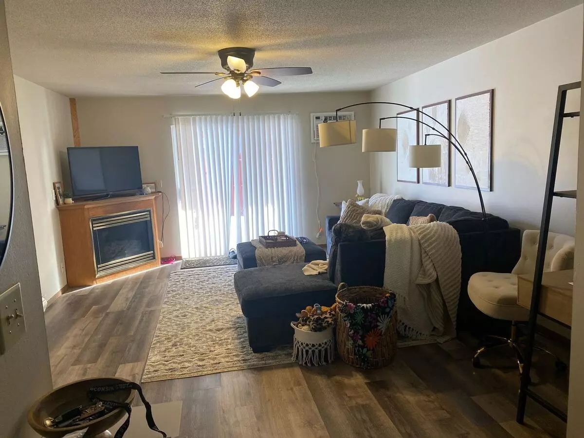 4714 Kappus Apartment for rent in Eau Claire, WI
