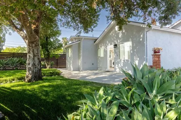 Chic 2bd/1ba Adu In Beautiful Granada Hills ***fixed Water Bill*** Apartment for rent in Granada Hills, CA Chic 2bd/1ba Adu In Beautiful Granada Hills ***fixed Water Bill*** Apartment for rent in Granada Hills, CA