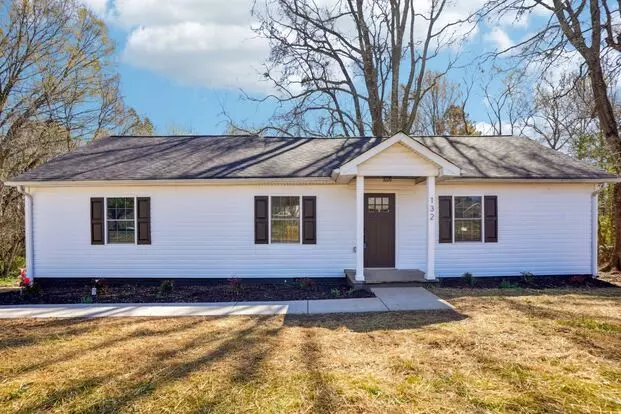 Just Remodeled 3 Bed 2 Bath Apartment for rent in Kings Mountian, NC