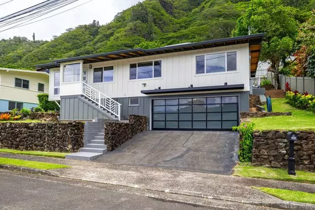 Manoa Valley, 4 Bedroom, 3 Bath, Fully Renovated Beautiful, Clean 2-story Home Apartment for rent in Honolulu, HI