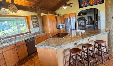 3 of 18 Prime Location, Large Custom Home Near Waimea Bay House for rent in Haleiwa, HI