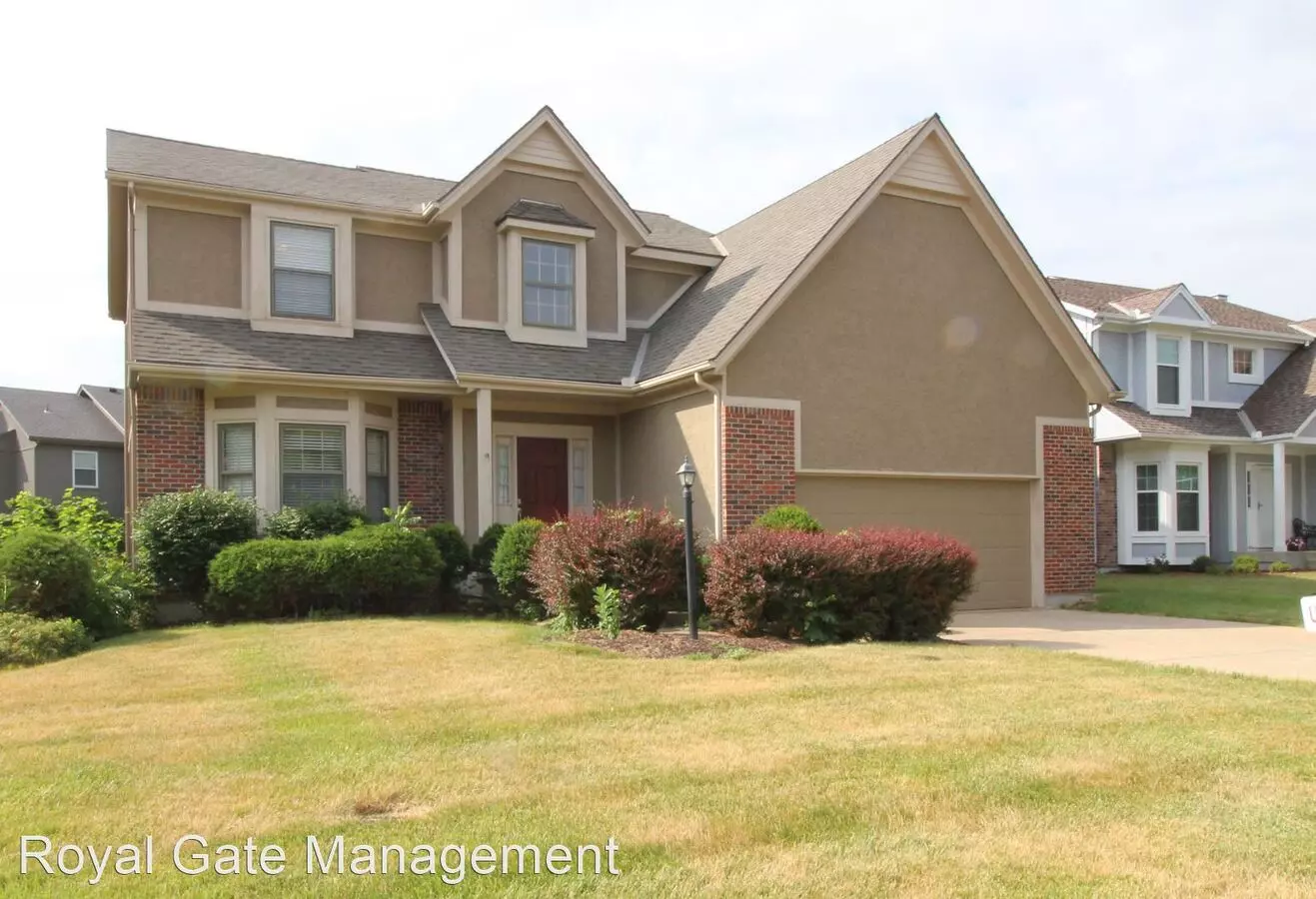 8007 W 152Nd Ter House for rent in Overland Park, KS