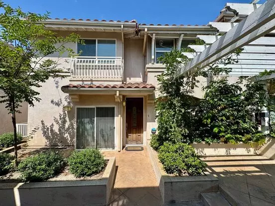 3 Bedroom 3 Bathroom Pasadena Townhouse With Attached Garage And Washer And Dryer In Unit Apartment for rent in Pasadena, CA
