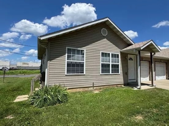 2 Bedroom 2 Bathroom Duplex With Yard Care Included! Apartment for rent in Springfield, MO
