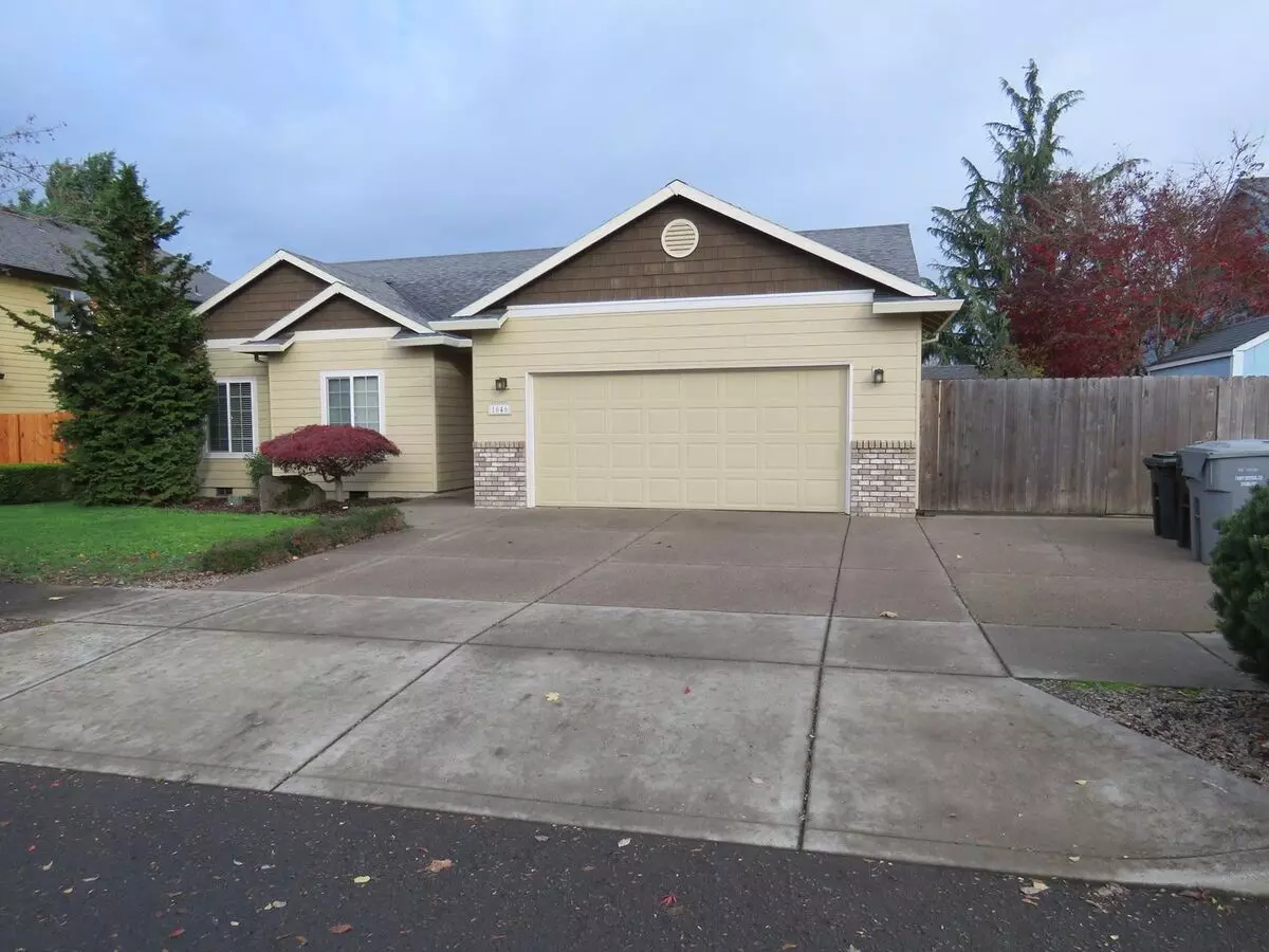 3 Bedroom Canby Ranch Style Home Available !! House for rent in Canby, OR