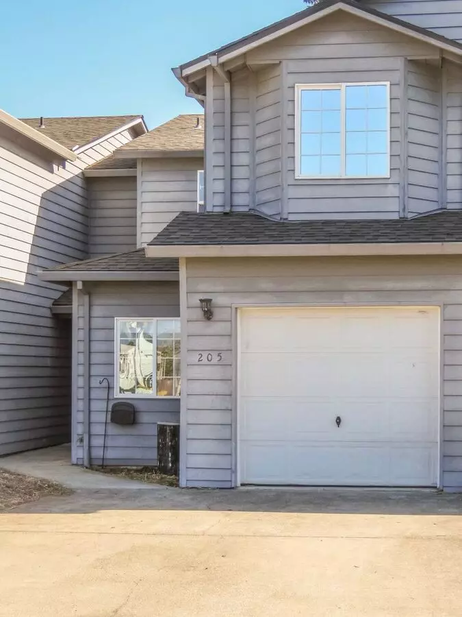 3 Bedroom Plus Office Available in Gaston Available August  *** House for rent in Gaston, OR