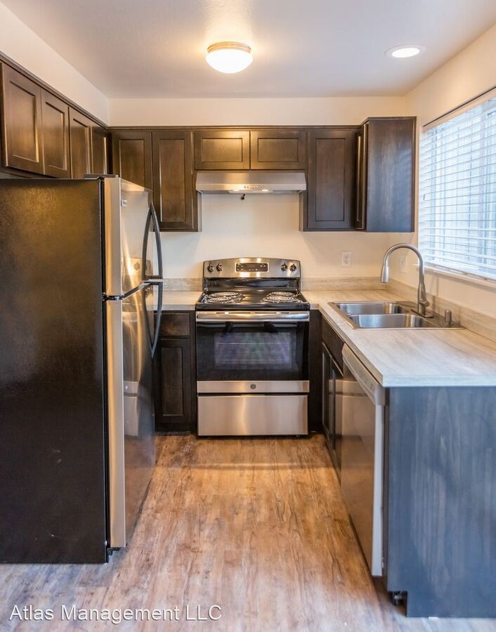 Larch Canyon Townhomes Apartments Beaverton, OR Rentable