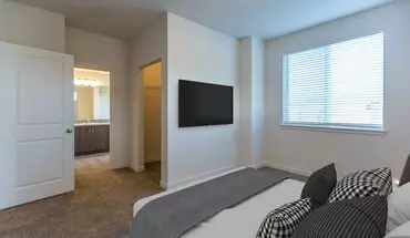 5 of 13 Crestview Crossing Apartment for rent in Newberg, OR