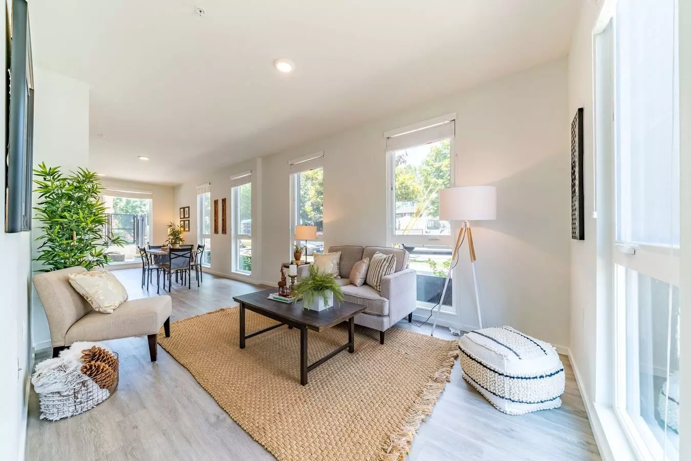 Discover Your Dream Home at Franklin Flats! Apartment for rent in Portland, OR