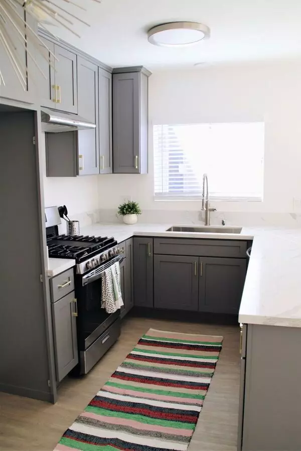 14315 Chandler Blvd Apartment for rent in Sherman Oaks, CA