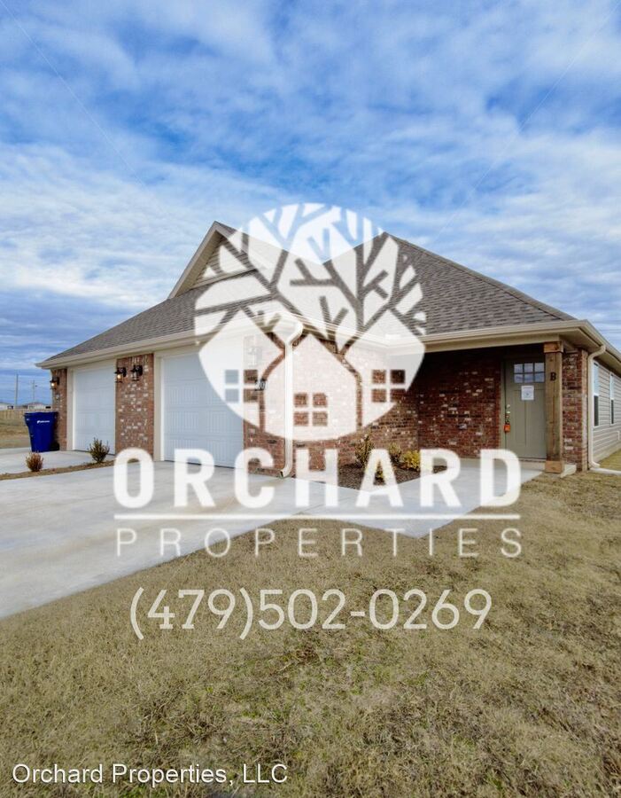 3009 N Conway Dr Siloam Springs, AR Apartment for Rent