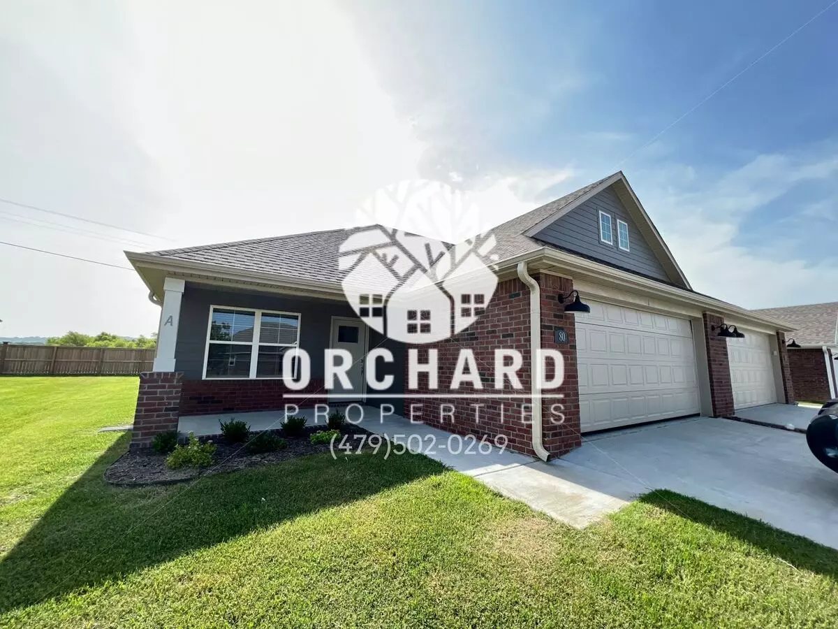 383 N Cloudy Loop Apartment for rent in Farmington, AR