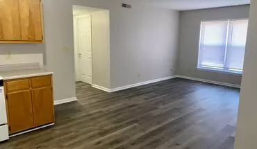 3 of 14 Second Floor Two Bedroom Apartment In Portland- Section 8 Accepted Apartment for rent in Louisville, KY