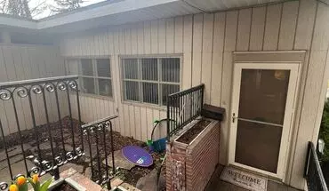 2 of 23 1313-1315 NE Harvey RD Apartment for rent in Pullman, WA