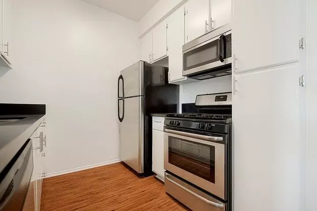 Plaza Lafayette Apartment for rent in Los Angeles, CA Plaza Lafayette Apartment for rent in Los Angeles, CA