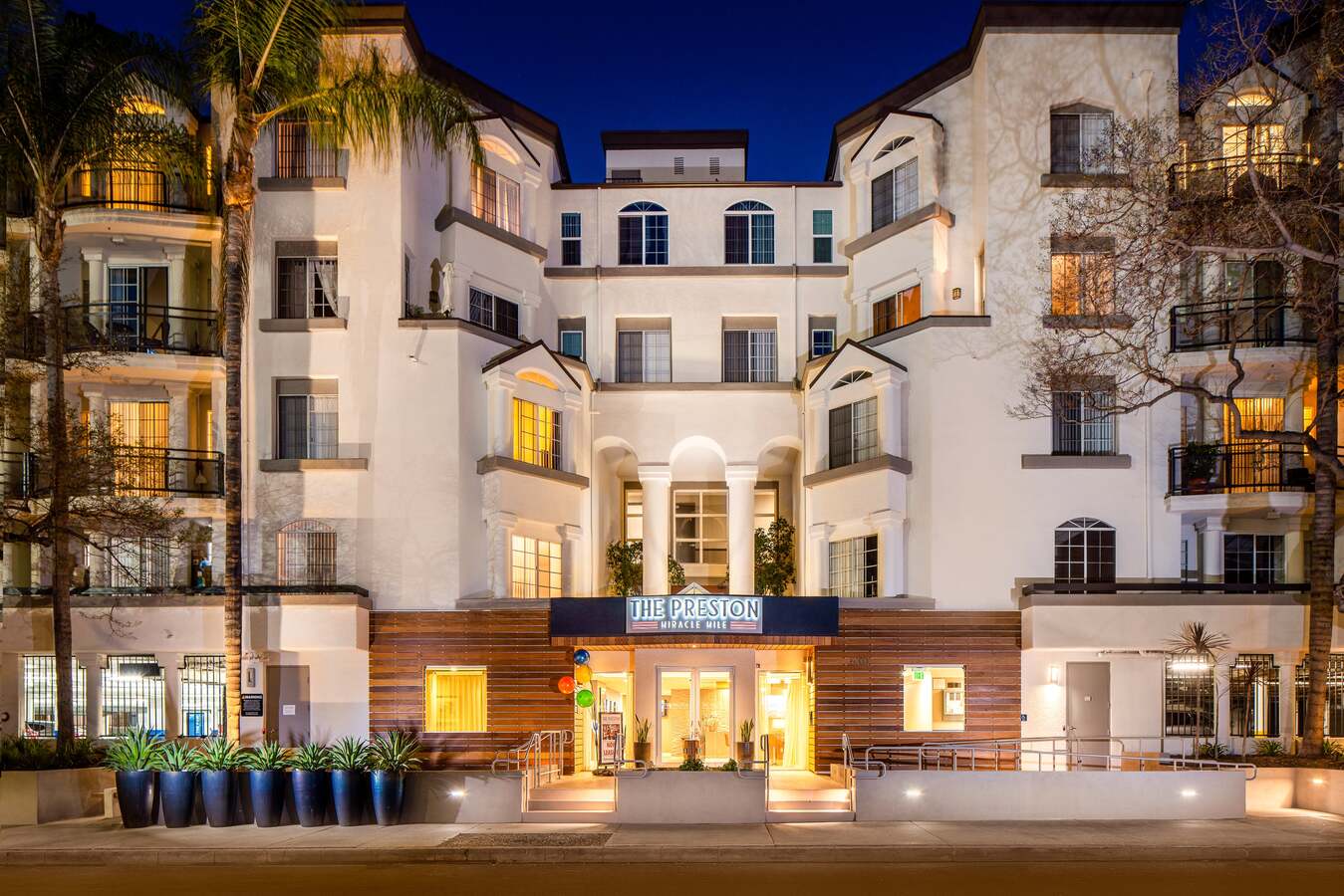 The Preston Miracle Mile Apartments Los Angeles, CA