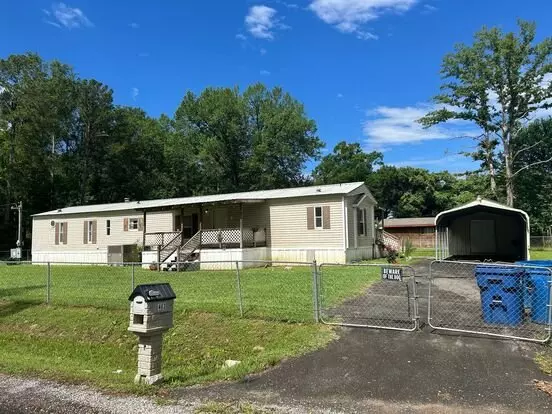 403 Hanna Street Apartment for rent in Deridder, LA
