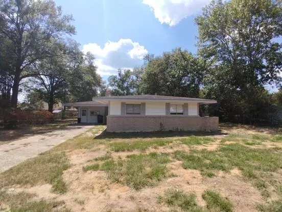 208 Milbey St Apartment for rent in Deridder, LA