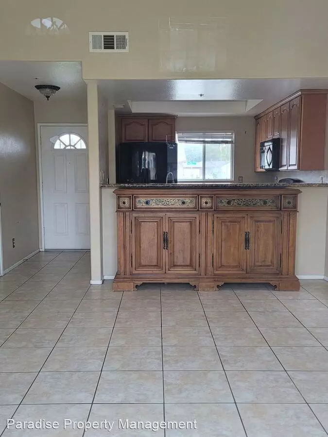 2374 Nash Ln House for rent in Oxnard, CA