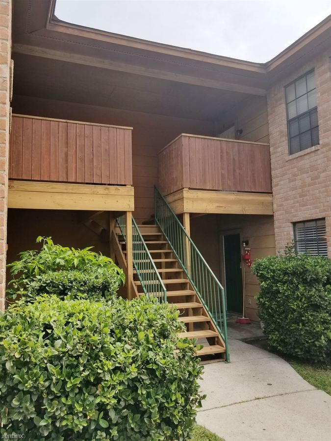 Los Amigos Apartments 801 N 27th St Harlingen, TX