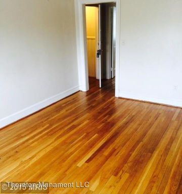 913 Monument Ave Apartment for rent in Fredericksburg, VA