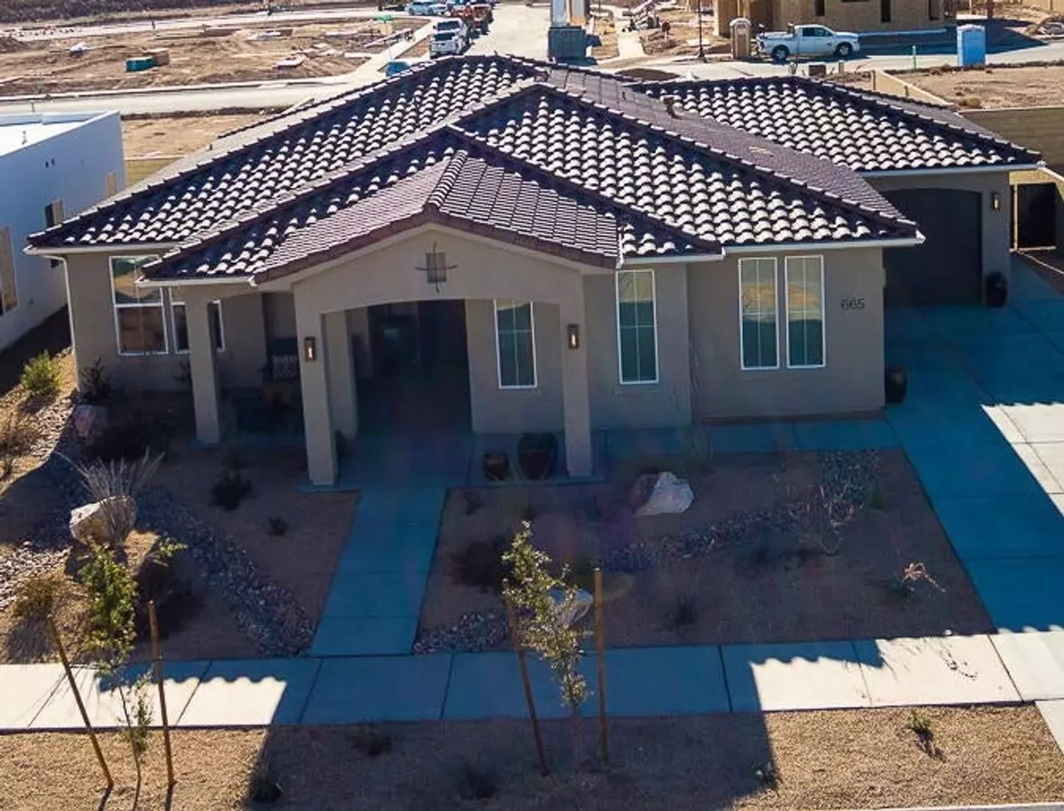 Beautiful Desert Color Home House for rent in St George, UT