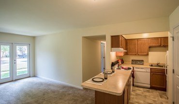 3 of 38 Linden At Forrest Pines Apartment for rent in Newport News, VA